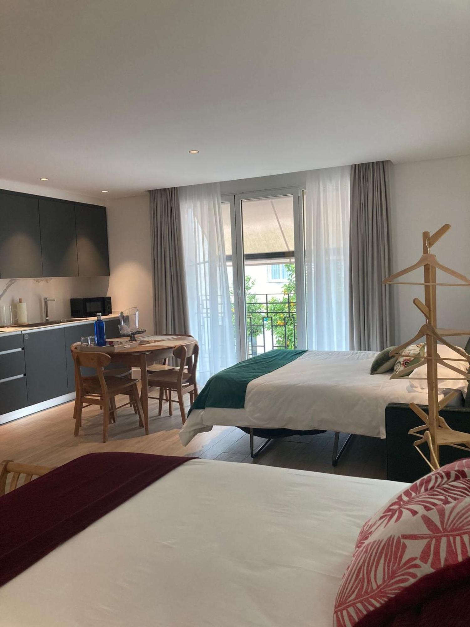 Apartamentos Turisticos La Plaza Chipiona Eksteriør bilde
