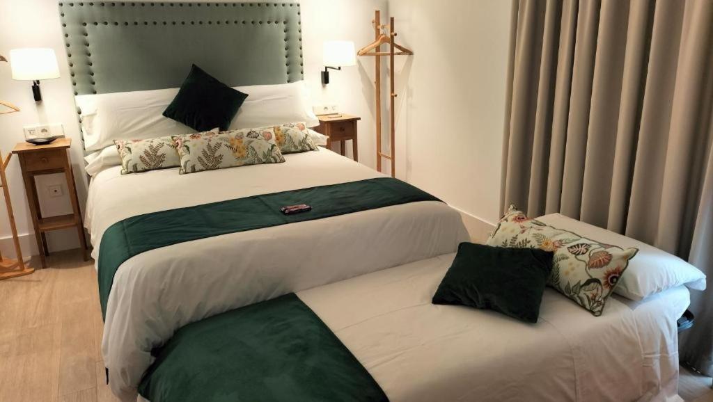 Apartamentos Turisticos La Plaza Chipiona Eksteriør bilde