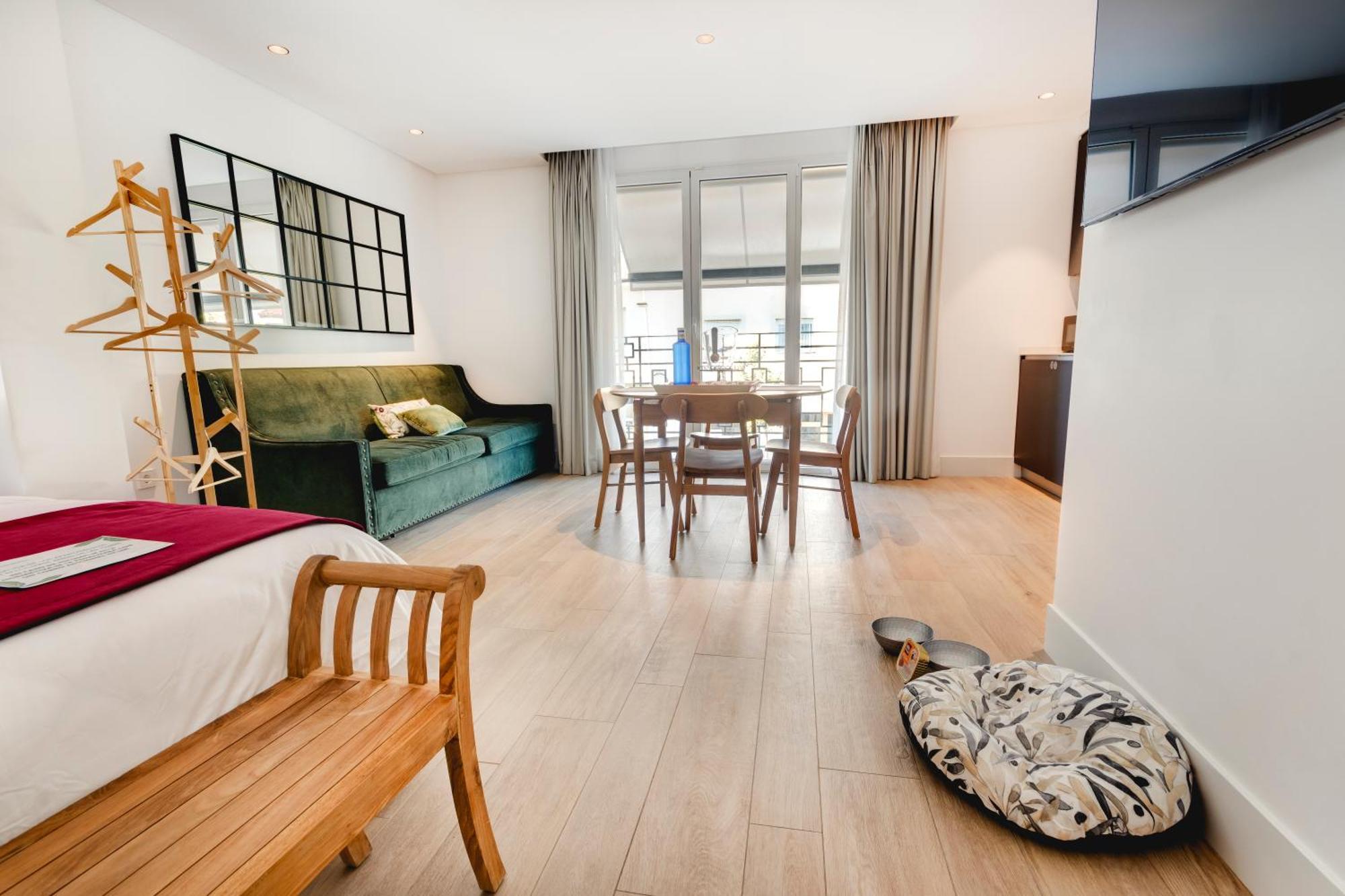 Apartamentos Turisticos La Plaza Chipiona Eksteriør bilde